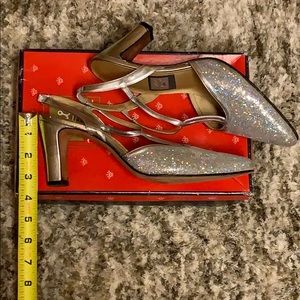 NINA HEELS, SILVER & IRIDESCENT GLITTER, US SIZE 9